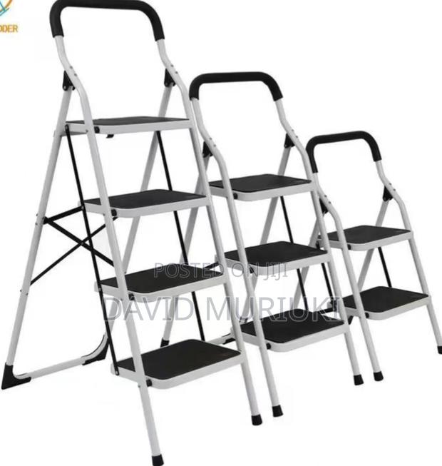New Arrivals Heavy Duty Step Ladder White Colour 3 Step