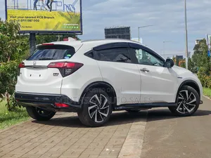 Honda Vezel 1.5 Hybrid 2WD 2018 White