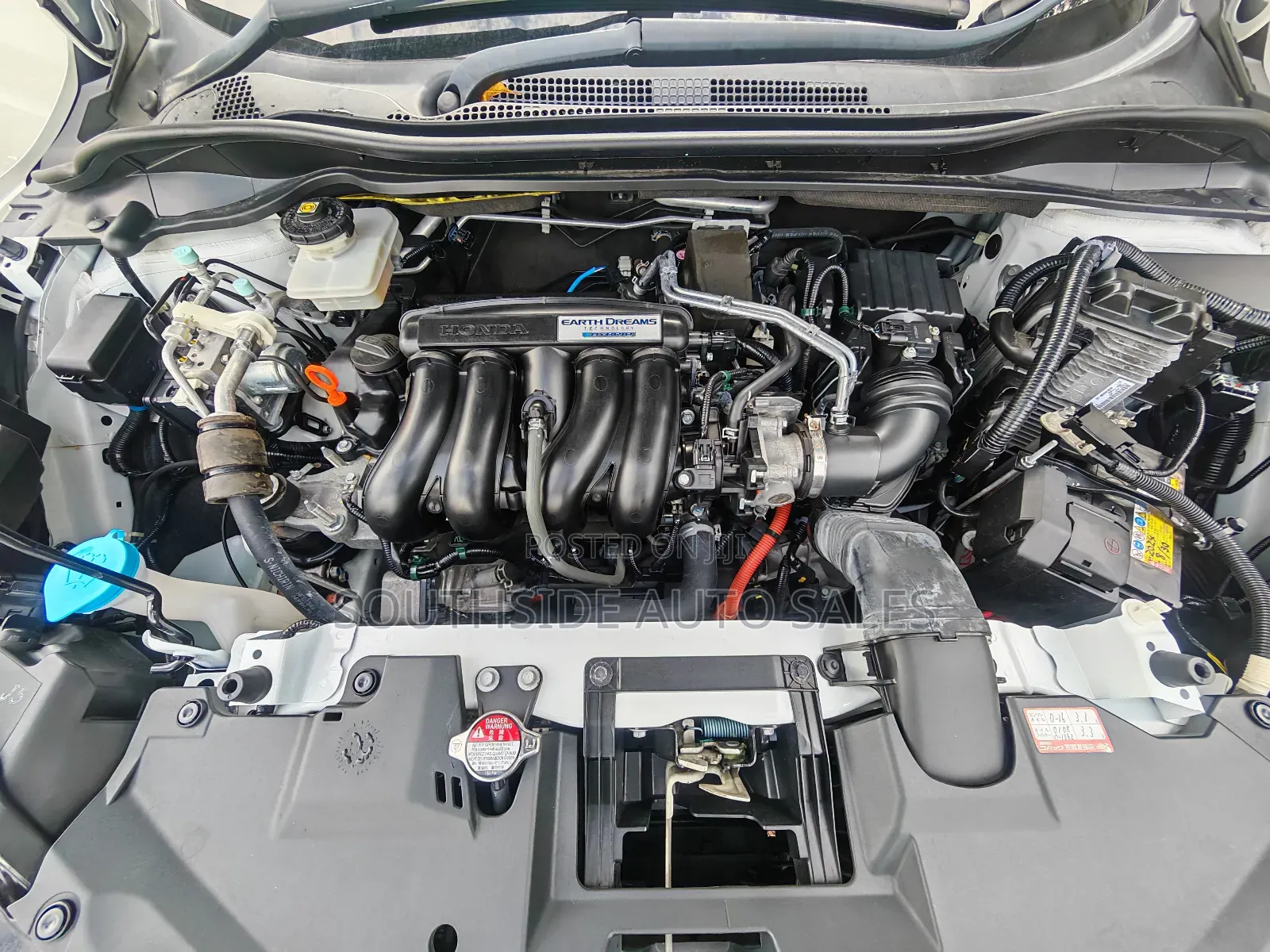 Honda Vezel 1.5 Hybrid 2WD 2018 White
