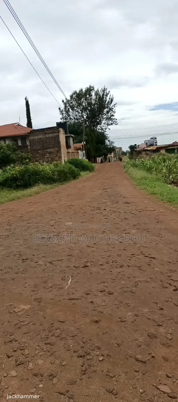 100 by 50 in Murram Road Ngoingwa