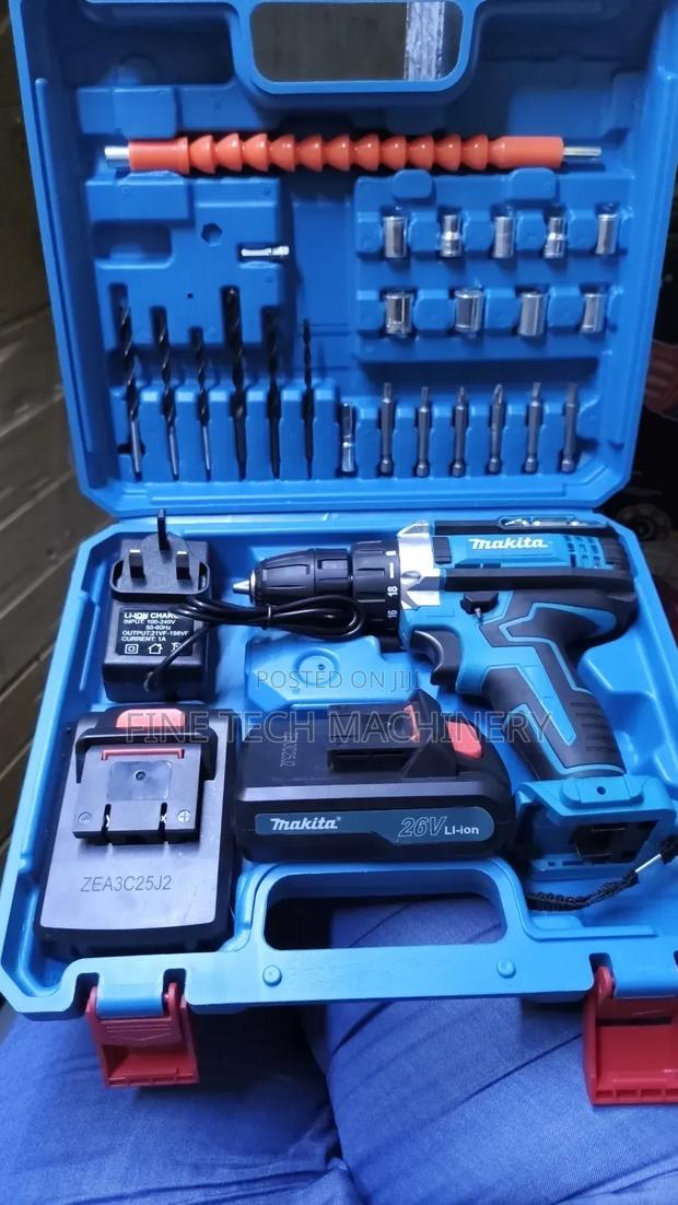 Makita Drill Set - thumbnail 2