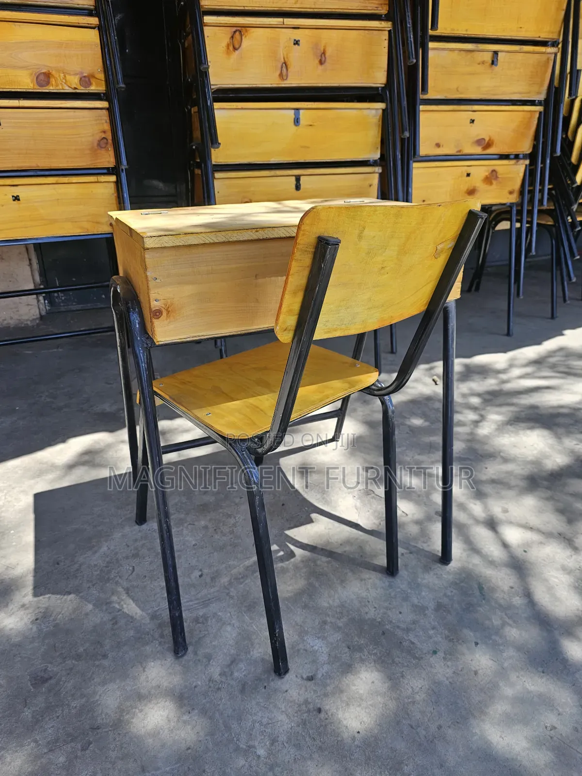 Sschool Lockers Venus