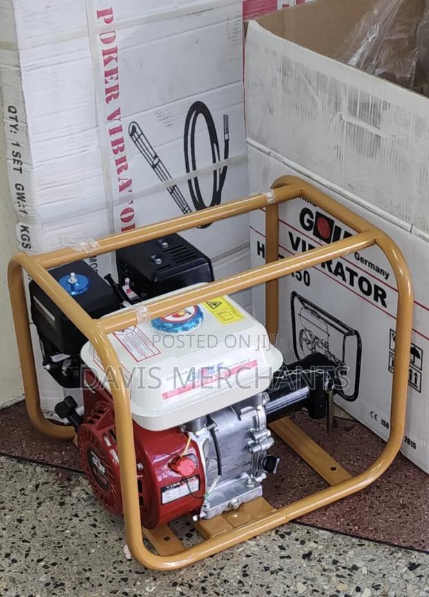 Petrol Poker Vibrator - main view