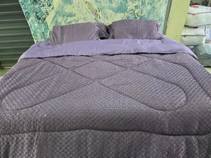 6x6 6x7 Tufted Duvets + Bedsheet + 2 Pillowcases