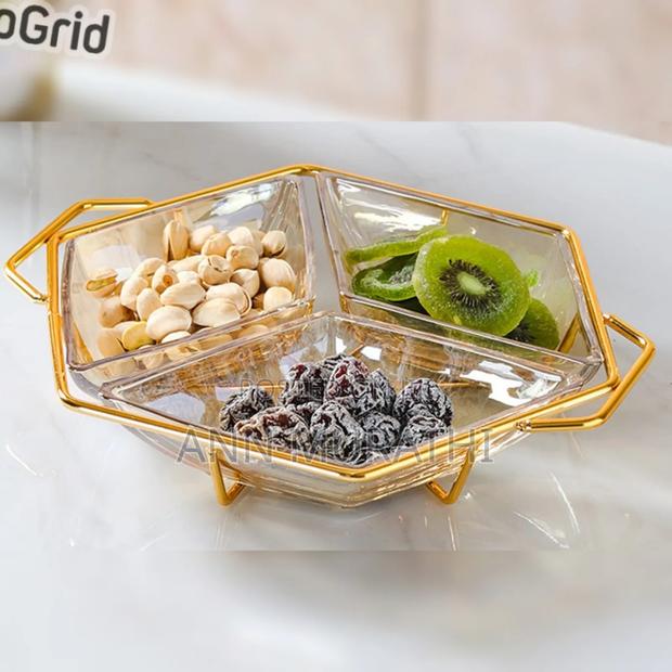 Diamond Shaped Acrylic Dish - main view