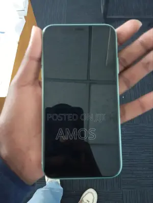 New Apple iPhone 11 128 GB Green