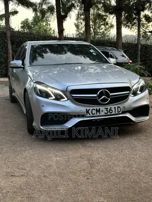 Mercedes-Benz E350 Base 2dr Coupe RWD (3.5L 6cyl 7A) 2010 Silver