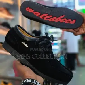 Clarks Wallabis