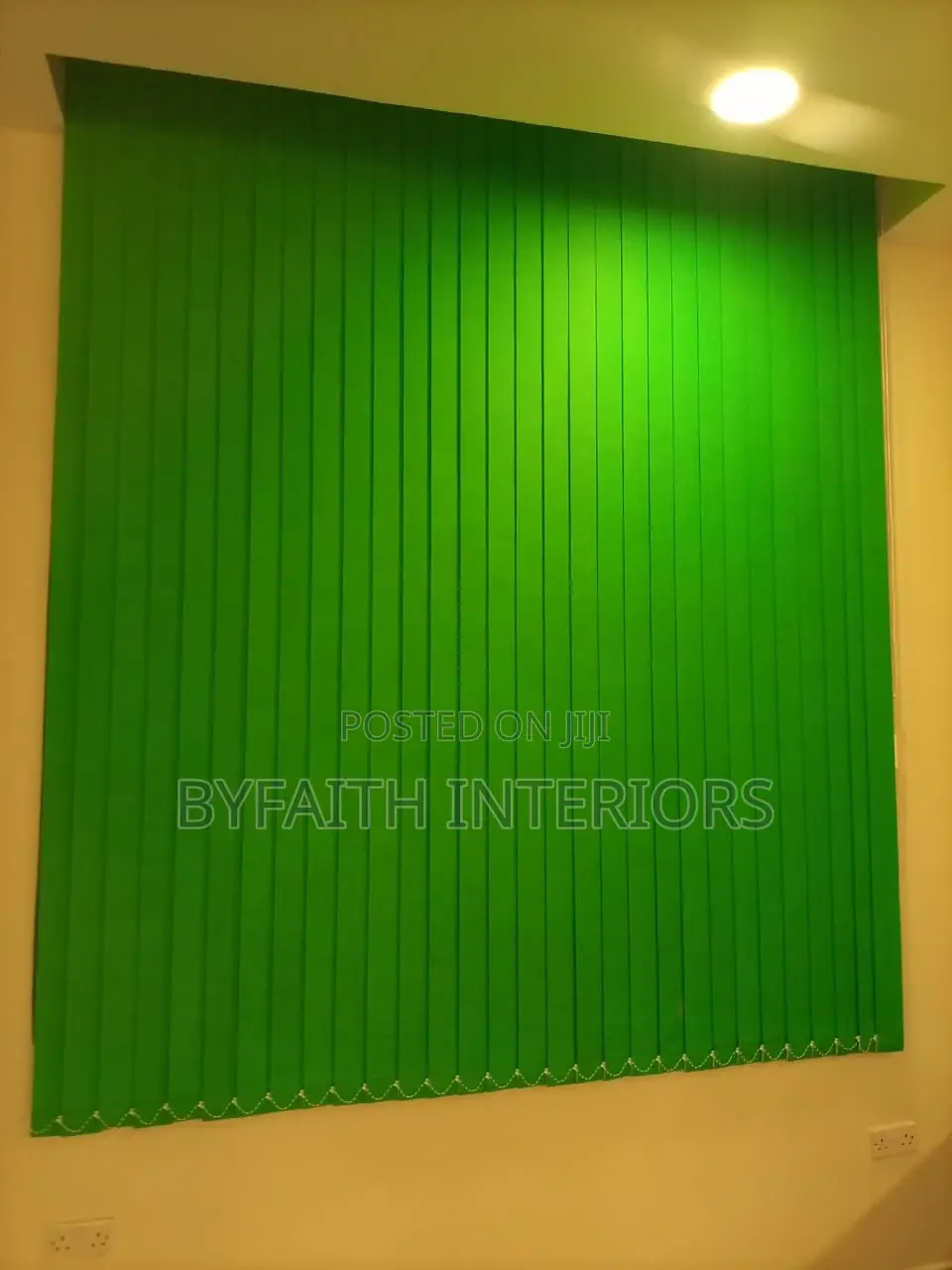 Comfotable Room With Office Blinds