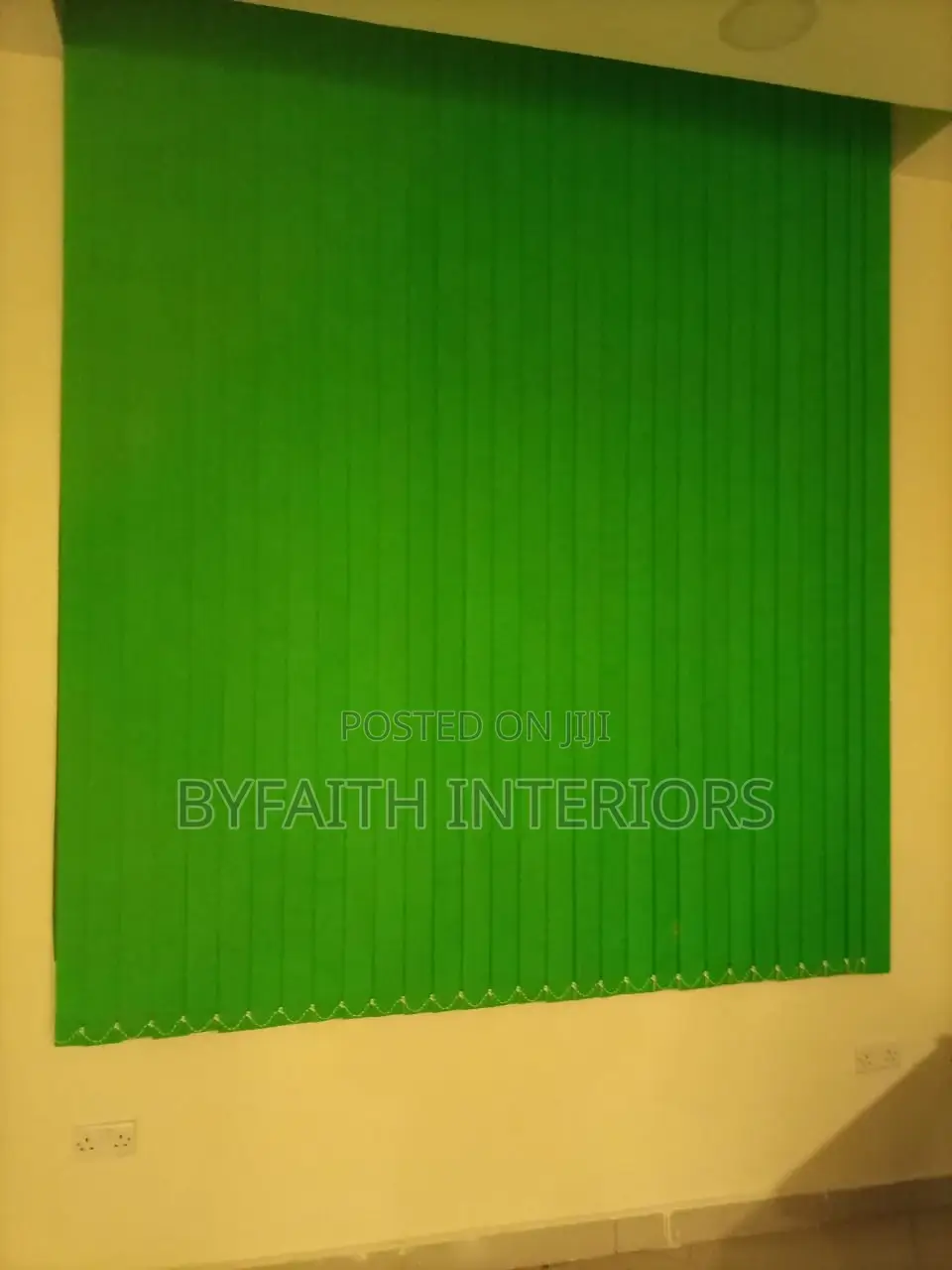 Comfotable Room With Office Blinds
