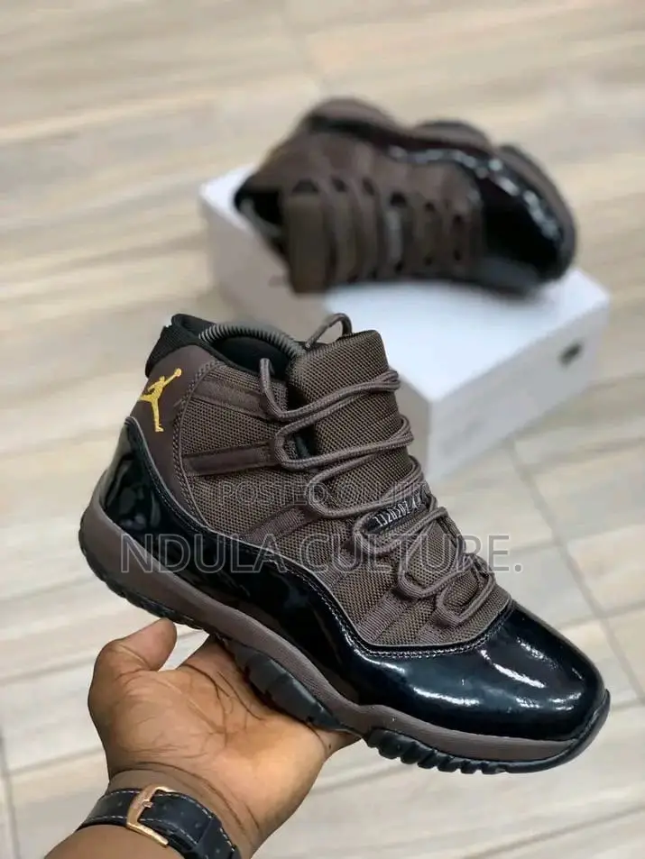 Trending Jordans 11 Retro Sports Shoes