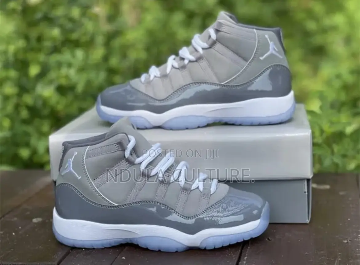 Trending Jordans 11 Retro Sports Shoes