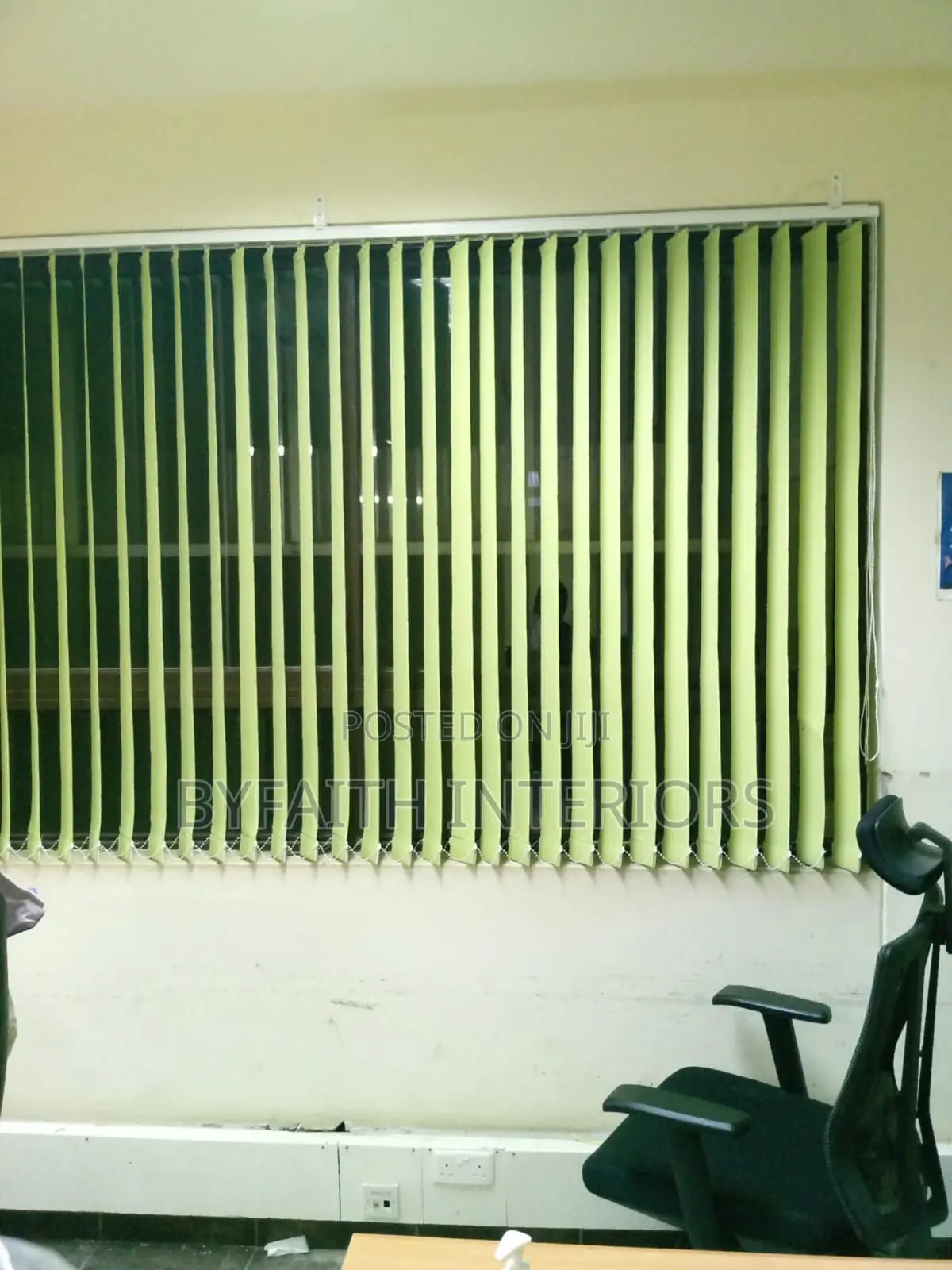 Elegant Finished Office Blinds