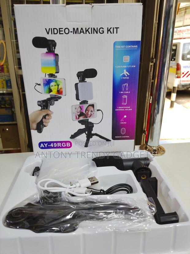 Ay-49 Rgb Video Making Kit For Smartphone Vlogging - thumbnail 3