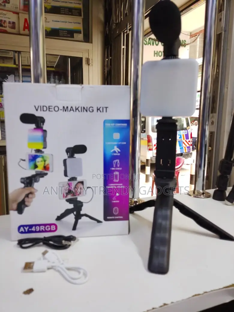 Ay-49 Smartphone Video Kit Rgb Light Microphone
