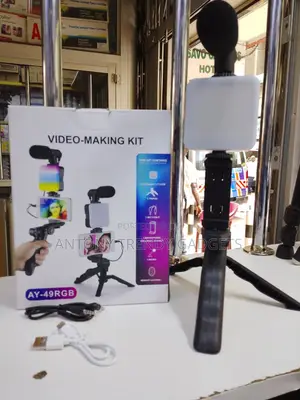 Ay-49 Smartphone Video Kit Rgb Light Microphone