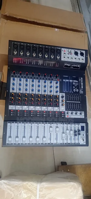 Pro Voice Hx8 Powered Mixer
