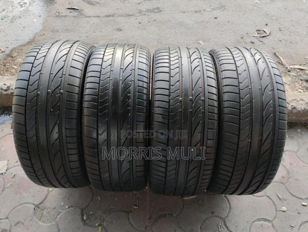 235/45r17 Bridgestone - thumbnail 2