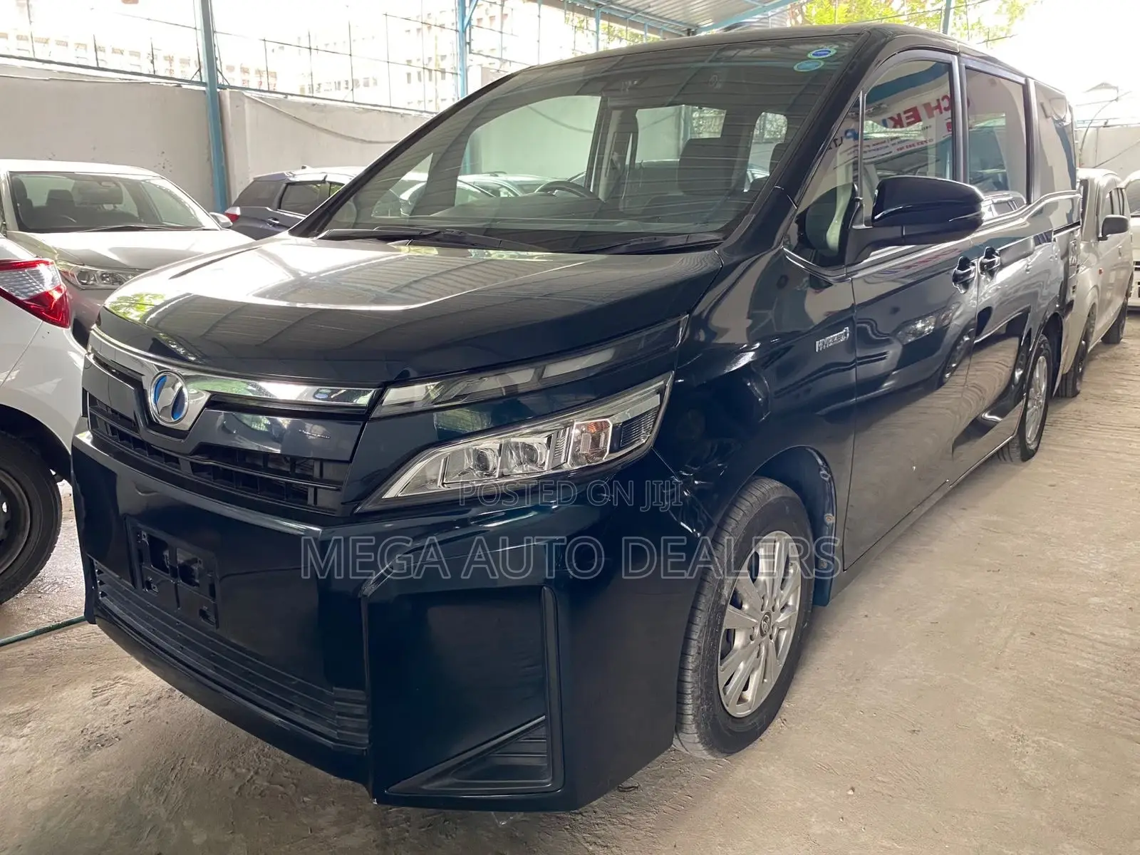 Toyota Voxy 2018 Blue
