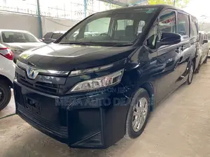 Toyota Voxy 2018 Blue