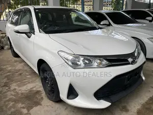Toyota Corolla Fielder 2018 White