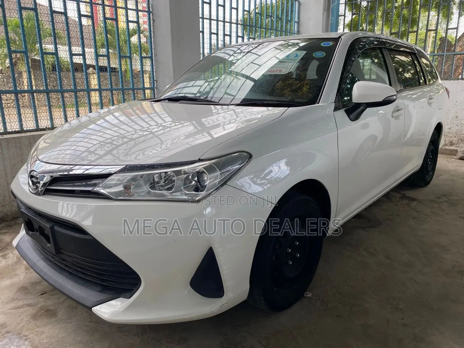 Toyota Corolla Fielder 2018 White