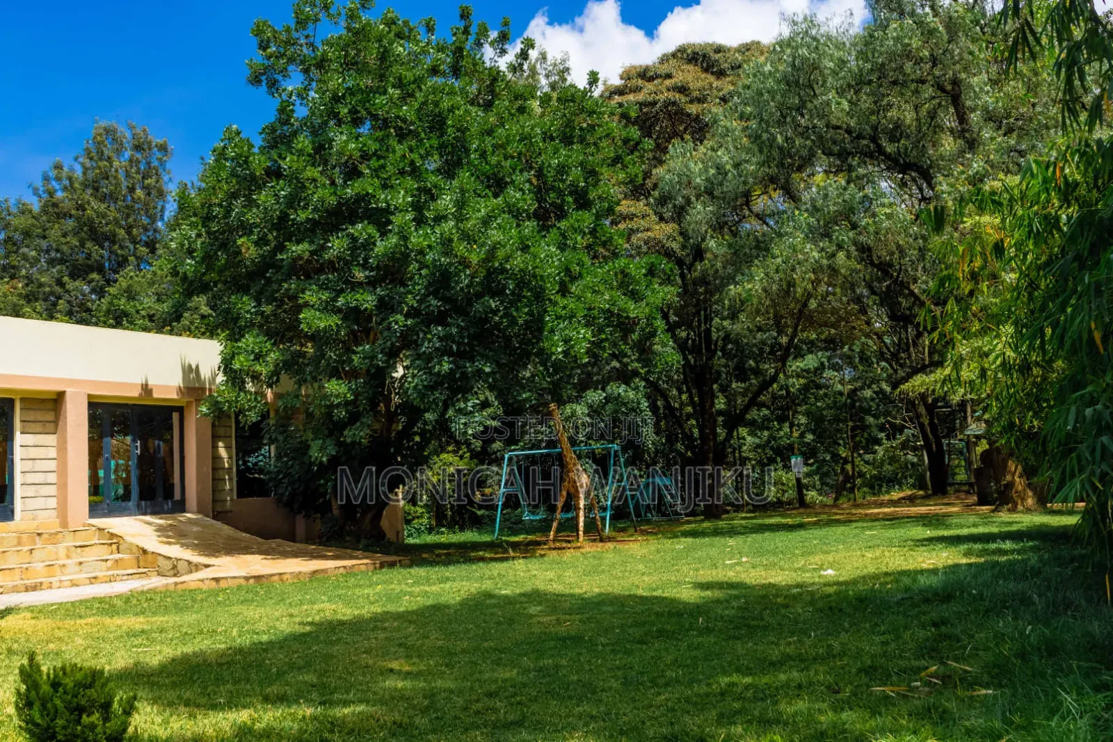 2 Br Airbnb Nanyuki With a Pool