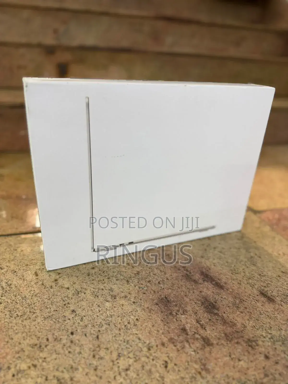 New Laptop Apple MacBook Air 2023 M2 8GB Apple M2 SSD 256GB