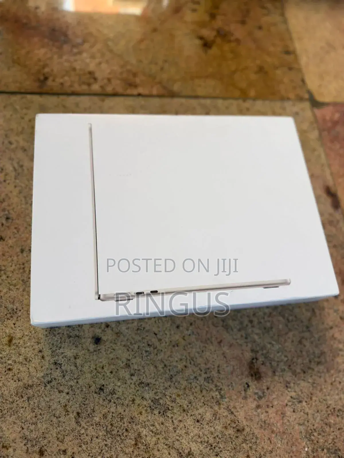New Laptop Apple MacBook Air 2023 M2 8GB Apple M2 SSD 256GB