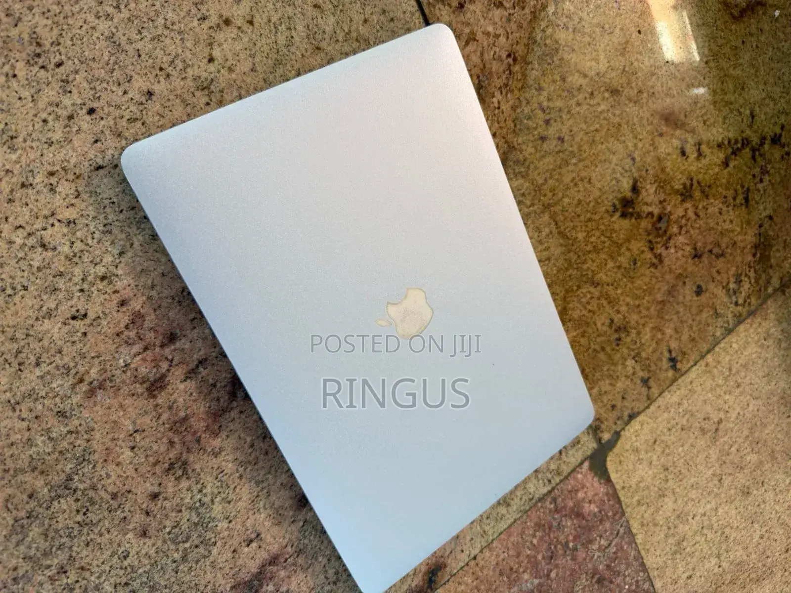New Laptop Apple MacBook Air 2023 M2 8GB Apple M2 SSD 256GB
