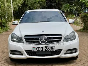 Mercedes-Benz C180 2014 White