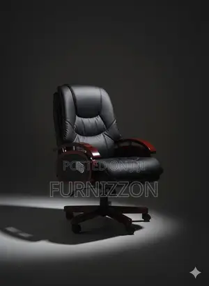 Classic Executive Black Leather Office Seat With Wooden Frame