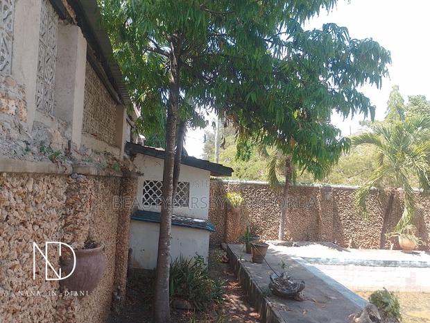 5bdrm Villa in Diani for sale - thumbnail 6