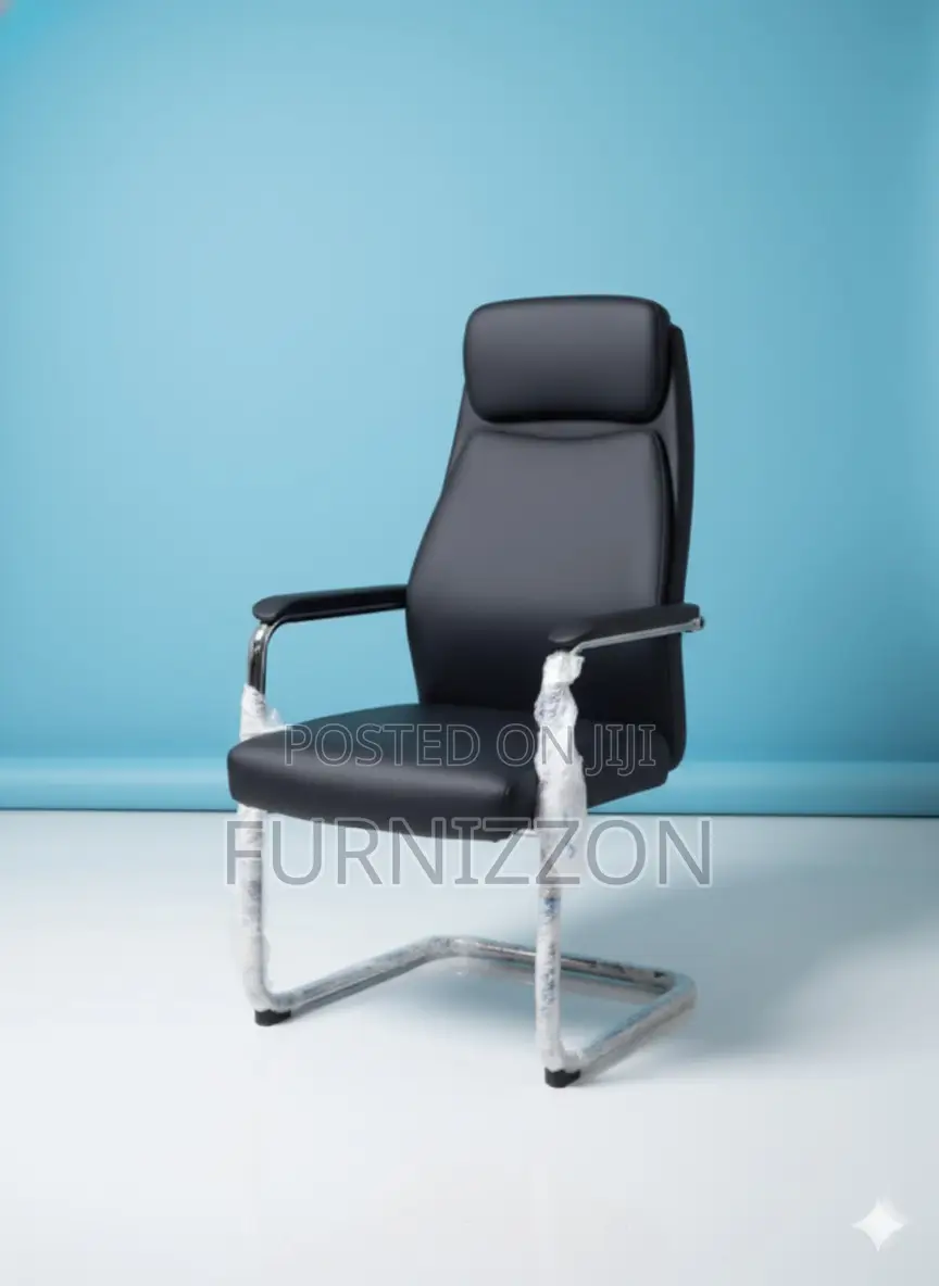 Professional Boardroom Visitors Office Chair Black Leather