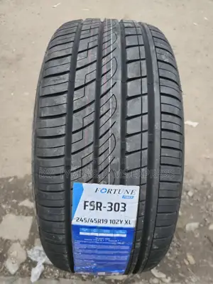 245 /45r19 Fortune Tyres