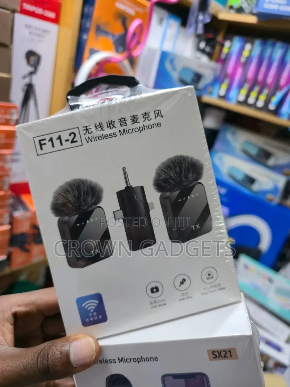 F11-2 Wireless Lavalier Microphone Dual Mic 3-in-1