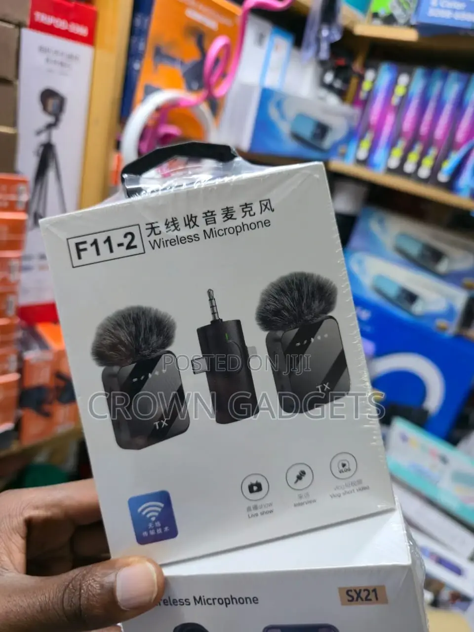 F11-2 Wireless Lavalier Microphone Dual Mic 3-in-1