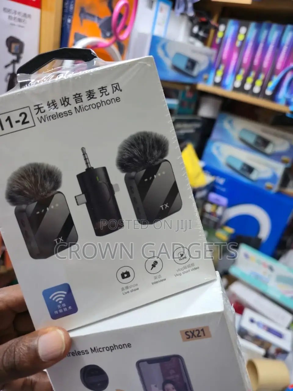 F11-2 Wireless Lavalier Mic for iPhone Android Camera