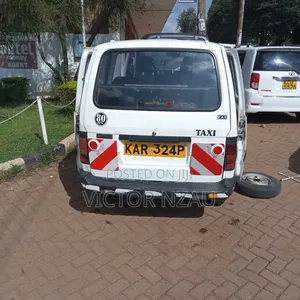 Suzuki APV Minibus 2003 White