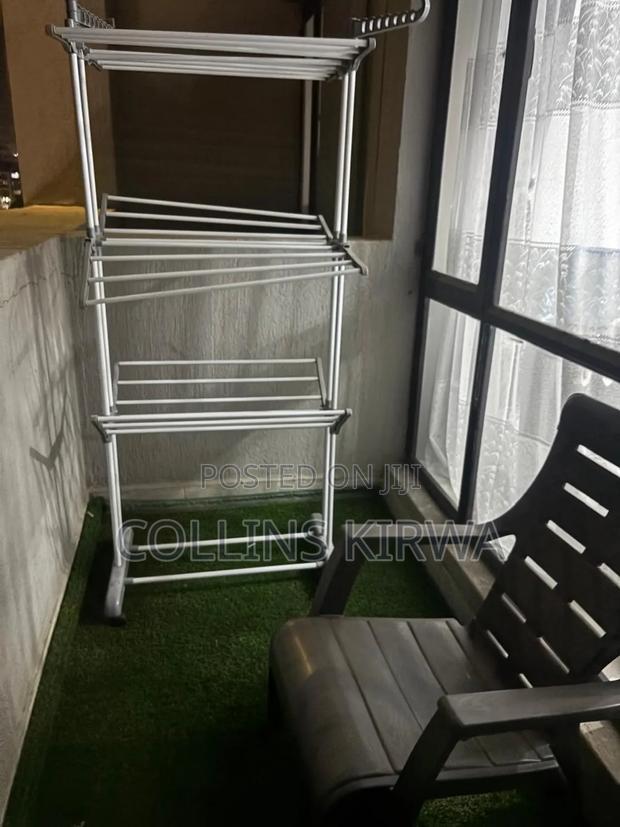 Junior Studio Airbnb With Balcony - thumbnail 5