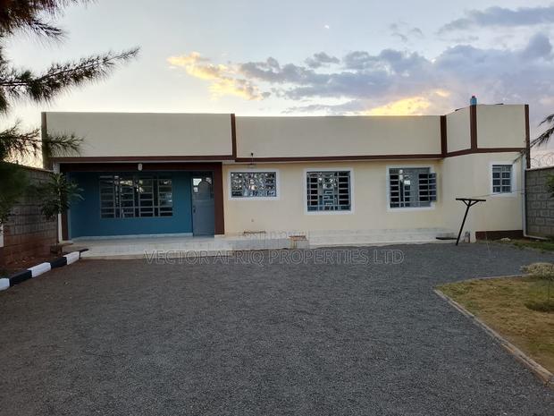 3bdrm Bungalow in Kitengela for sale