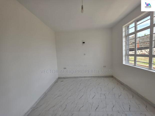 3bdrm Bungalow in Kibiku for sale - thumbnail 4