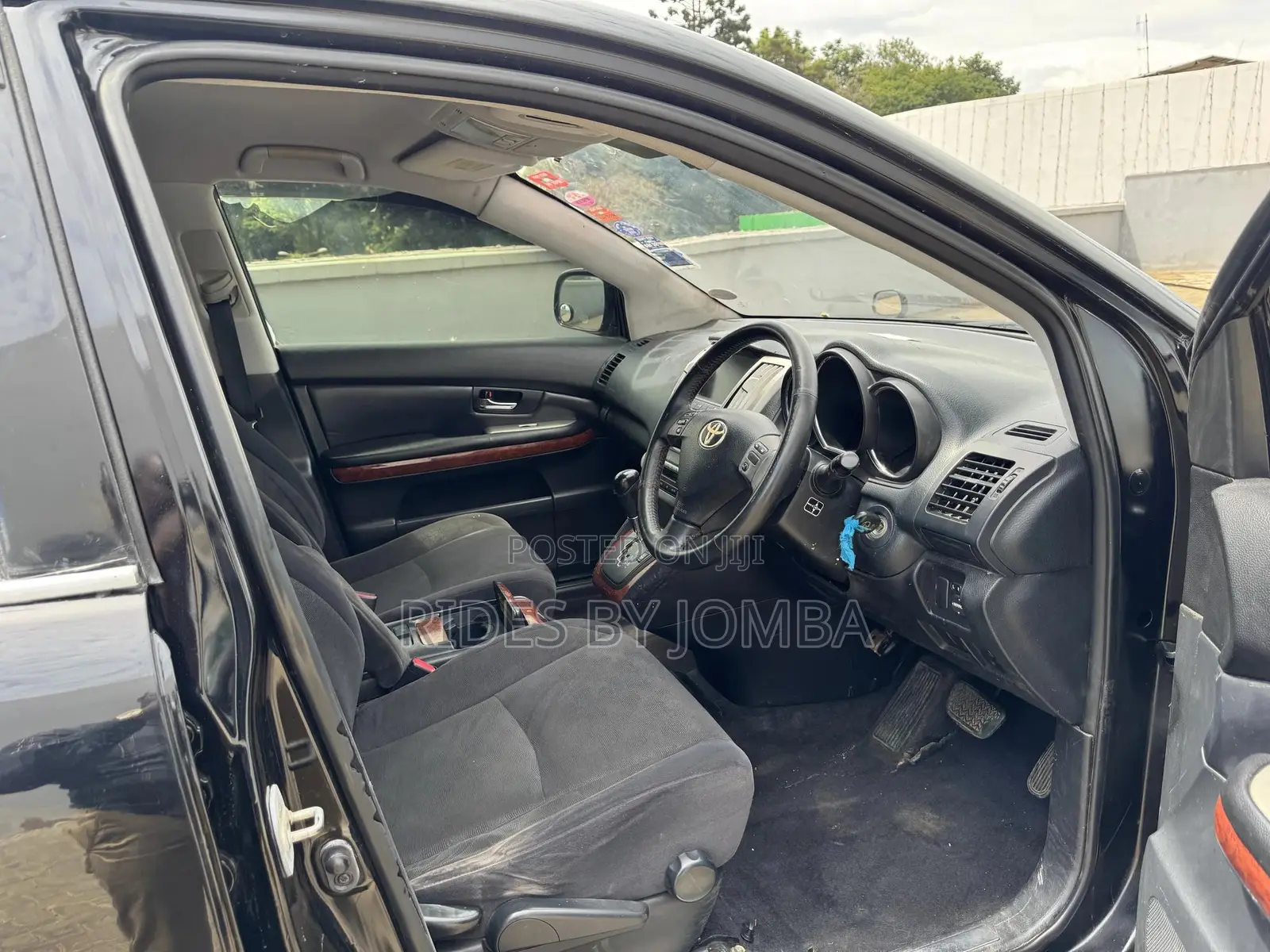 Toyota Harrier 2.4 2012 Black