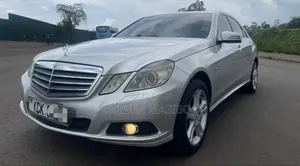 Mercedes-Benz E250 2009 Silver