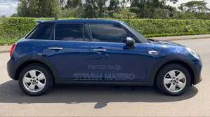 Mini Cooper 2016 Blue