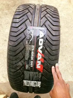 275/40 R 20 Yokohama Advan Tyre
