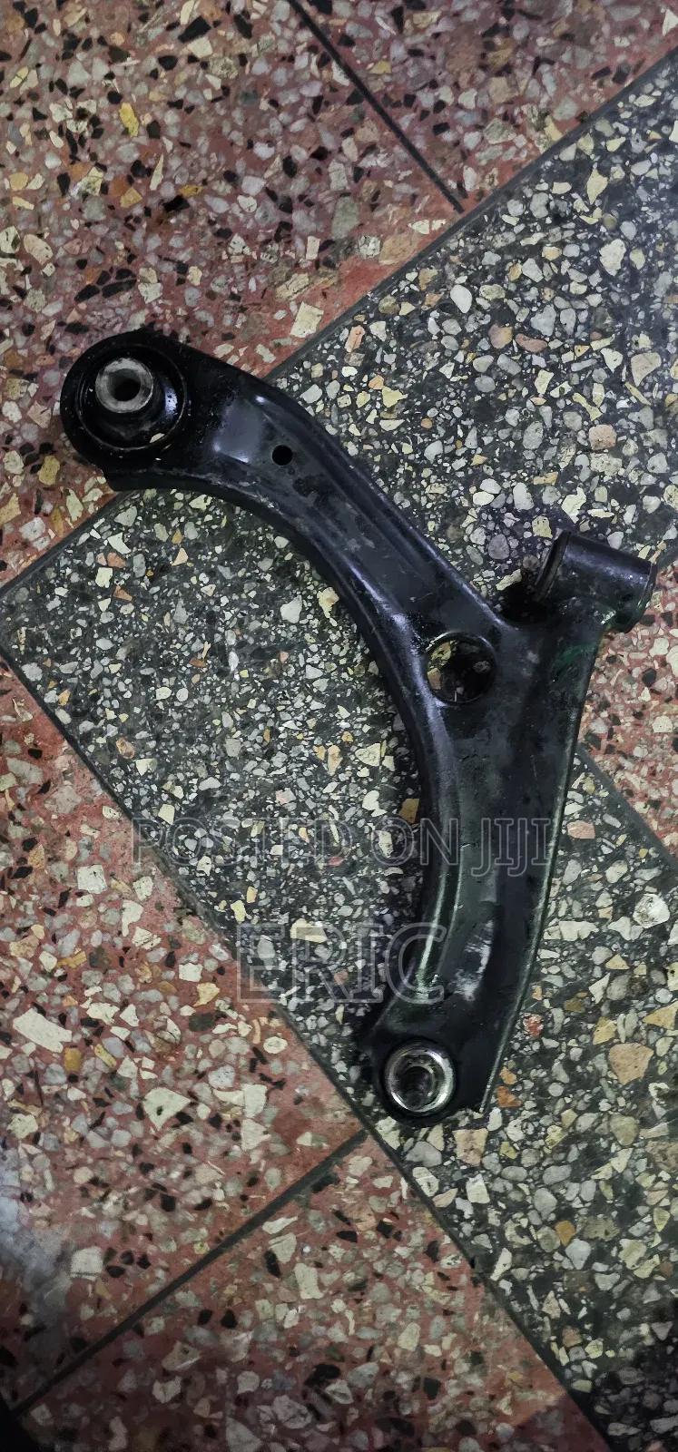 Alto 2016 Front Arm's