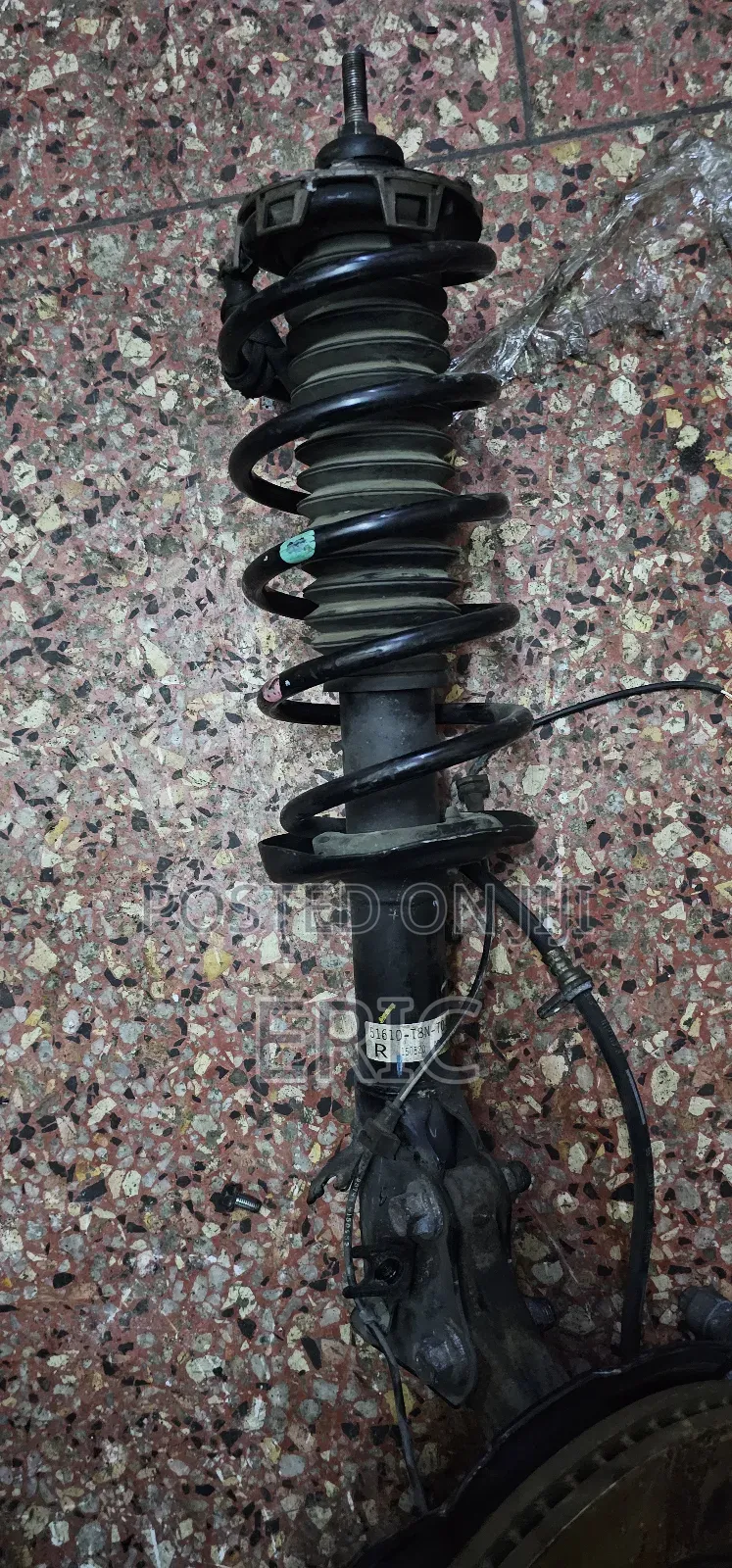Honda Vezel Front Shocks