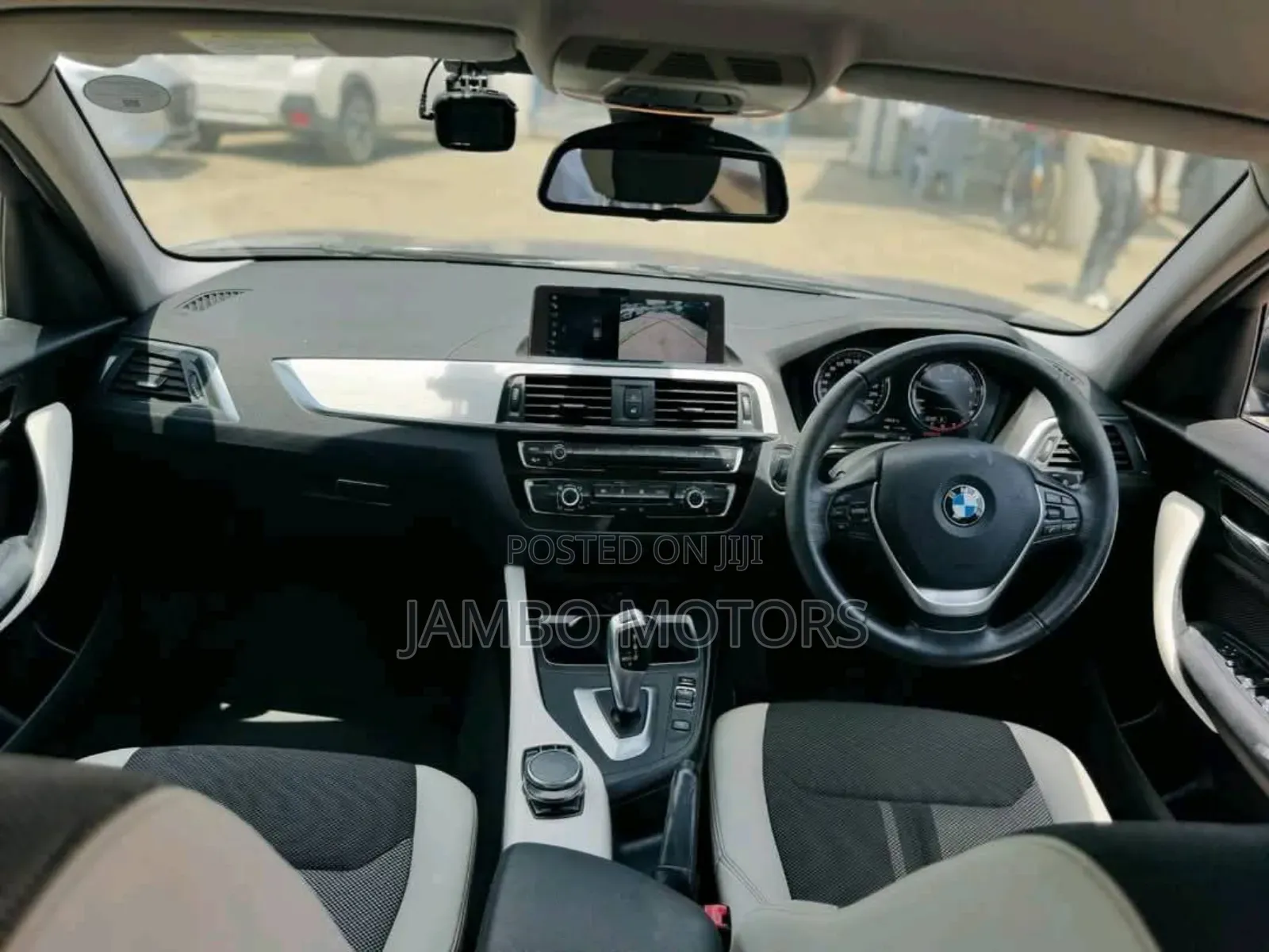 BMW 118i 2019 Blue