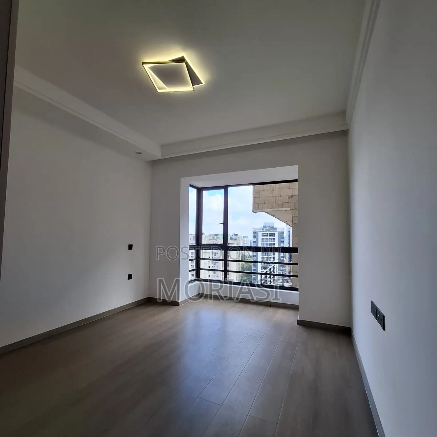 2bdrm Condo in Riverside One for rent